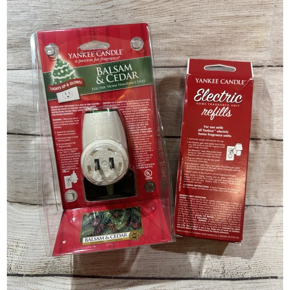 Yankee Candle Electric Plug In Unit Christmas Tree 3 Refills Apple (2) NEW Tub8